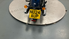 Royal Enfield Super Meteor 650 Top (23MY)